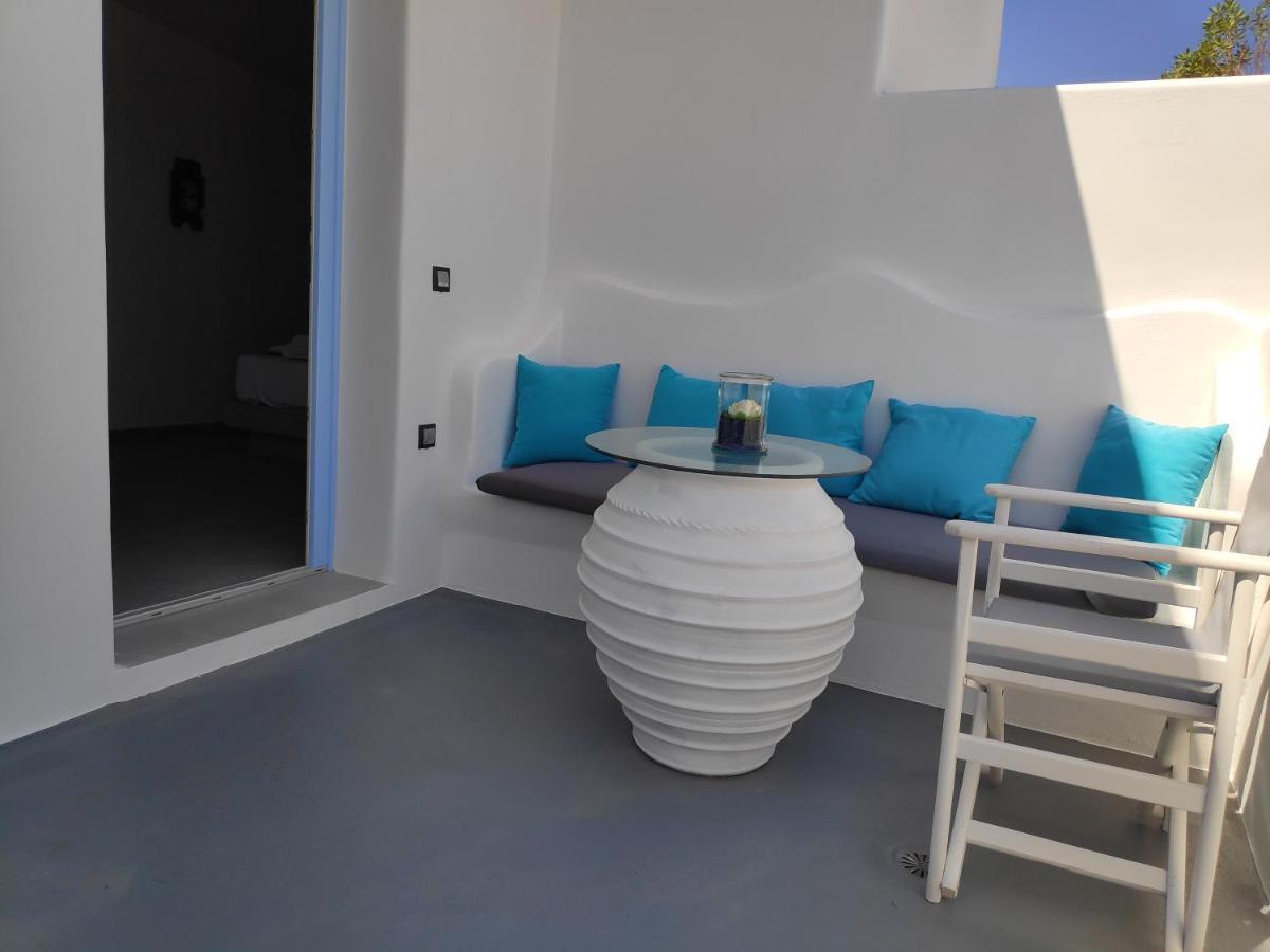 Santoxenia Studio George Kamári Exteriör bild